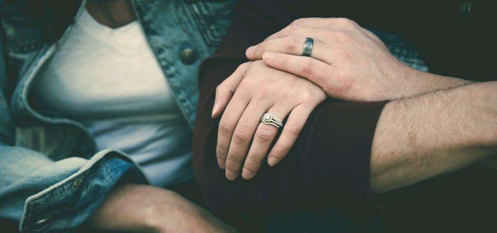8 Things Your Marriage Counselor Is Thinking but Not Telling You