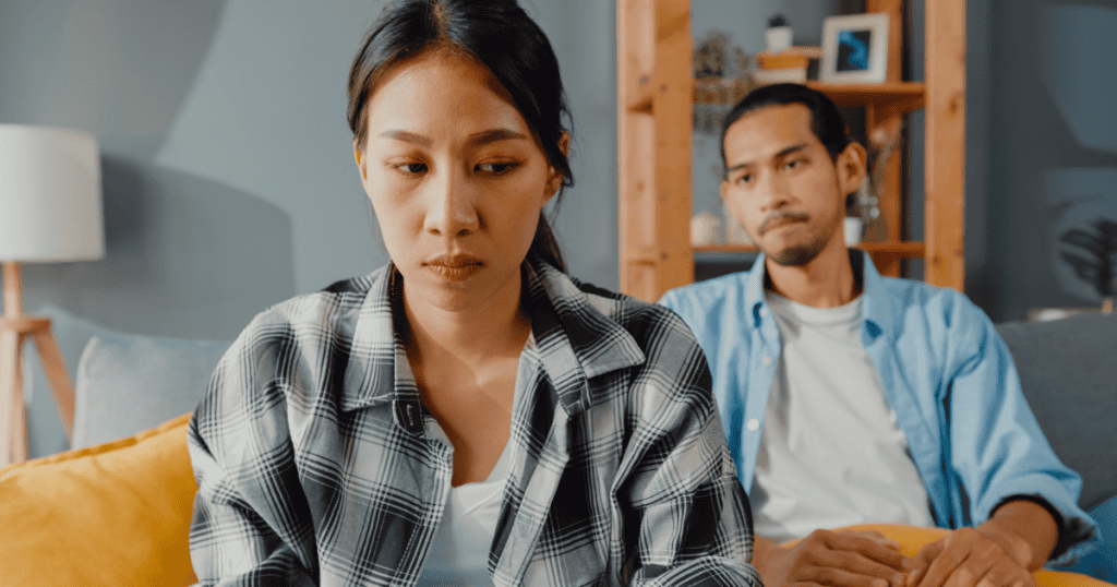 A narcissist fails the test as the woman stays silent, her quiet reaction exposing their behavior without a word.